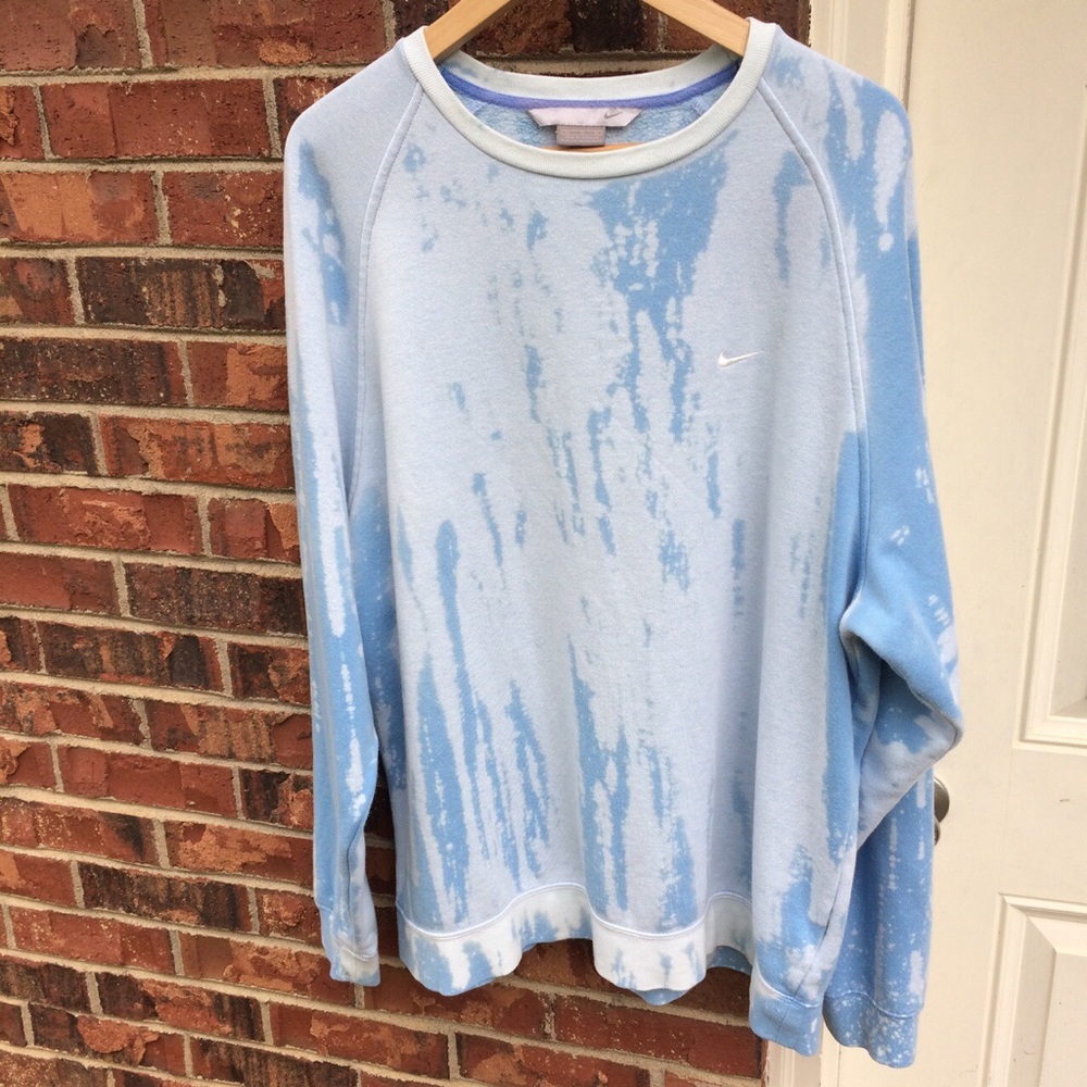 UPCYCLED VINTAGE NIKE GREY TAG PULLOVER